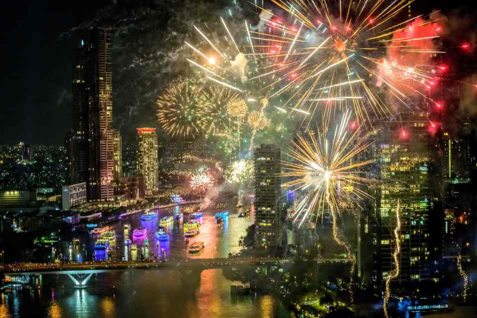 Incredible scenes as fireworks as explode over Thailand