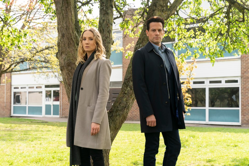 And he starred opposite Joanne Froggatt in Liar