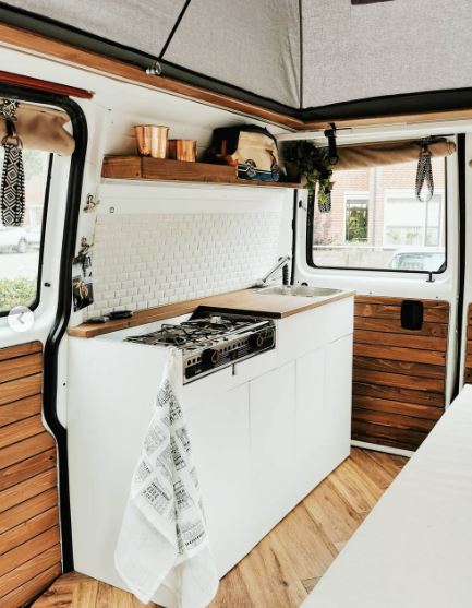 It also features a modern kitchenette inside