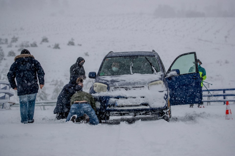 Major roads surrounding Madrid ground to a halt