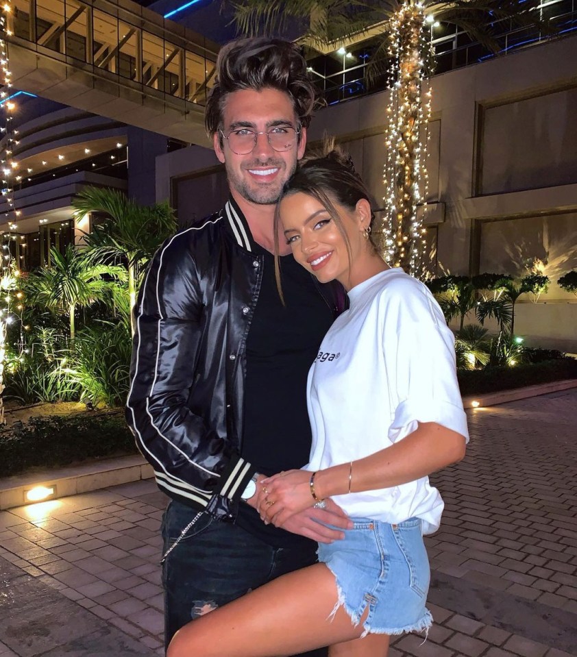 Maura is now happily dating Chris Taylor