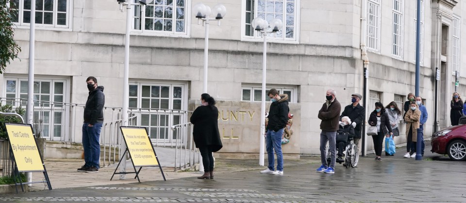 People in Maidstone were seen lining up this afternoon to receive a coronavirus swab test