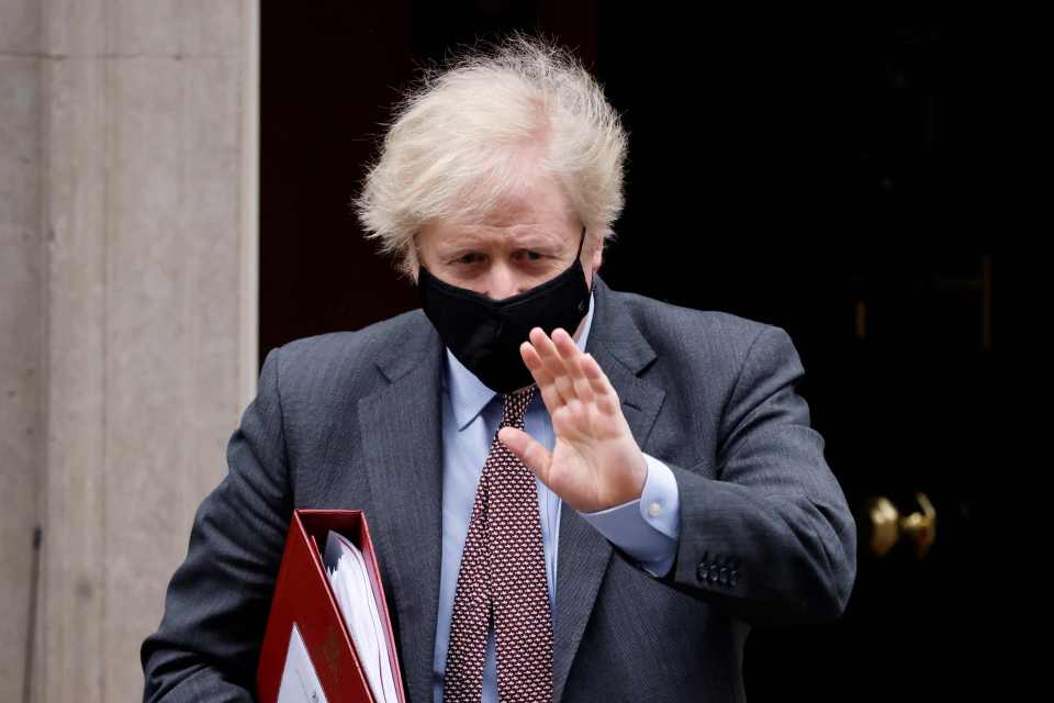 Boris is urging people to clap for the hero tonight at 6pm