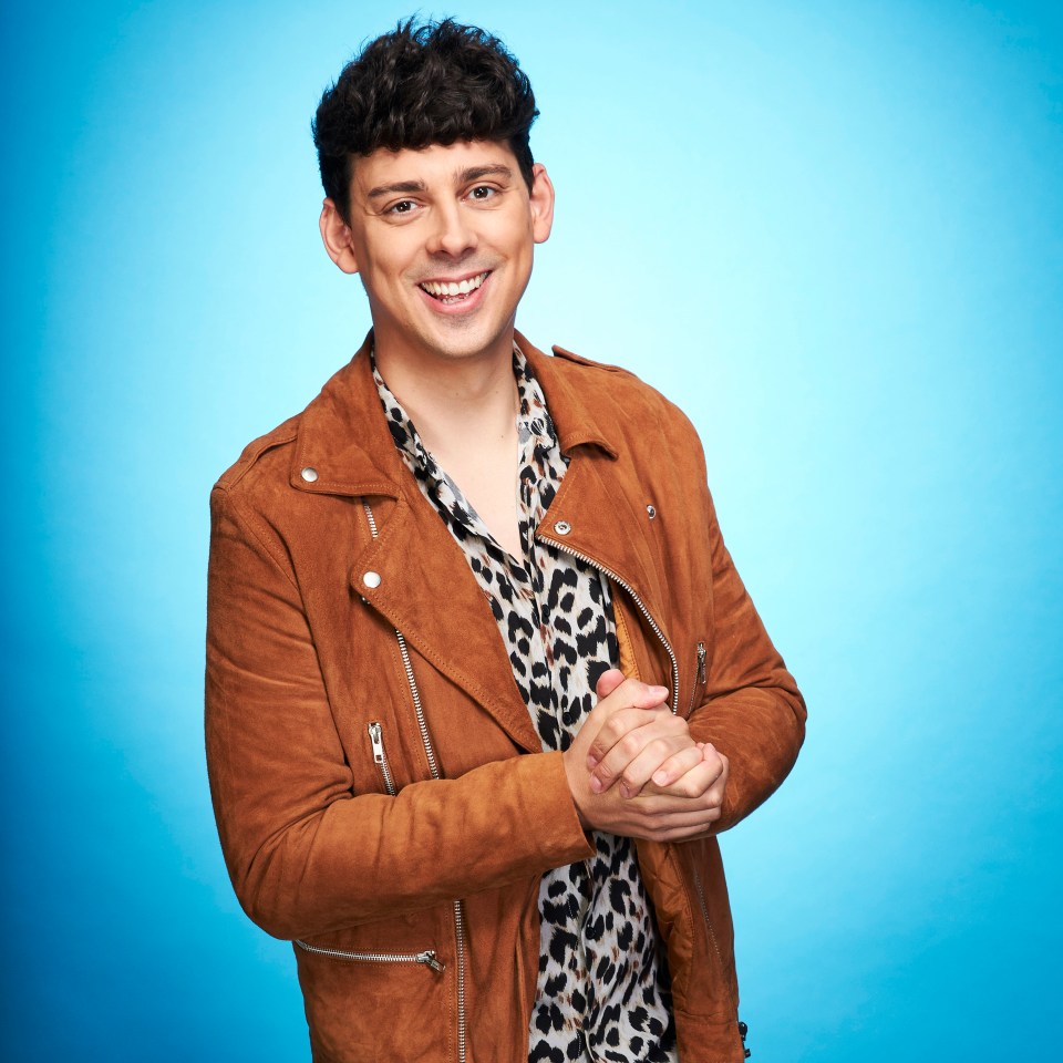Rufus will be replaced in the competition by fellow comic Matt Richardson