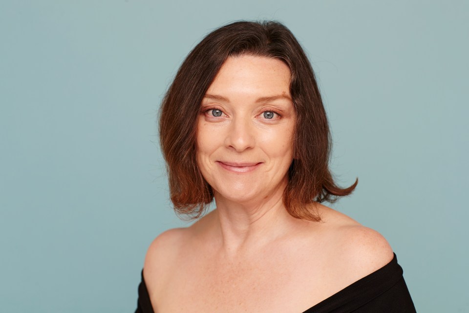 Writer Vanessa Holburn tried a ten-minute Demi 'facelift'