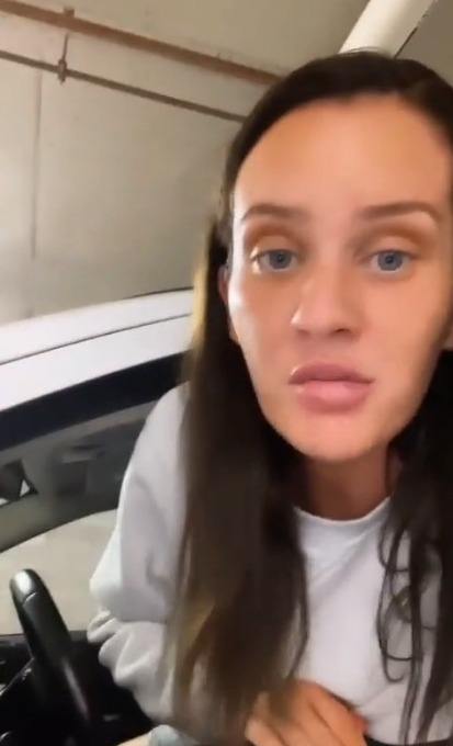 Ines shared her bust up with a pole on her Instagram Stories