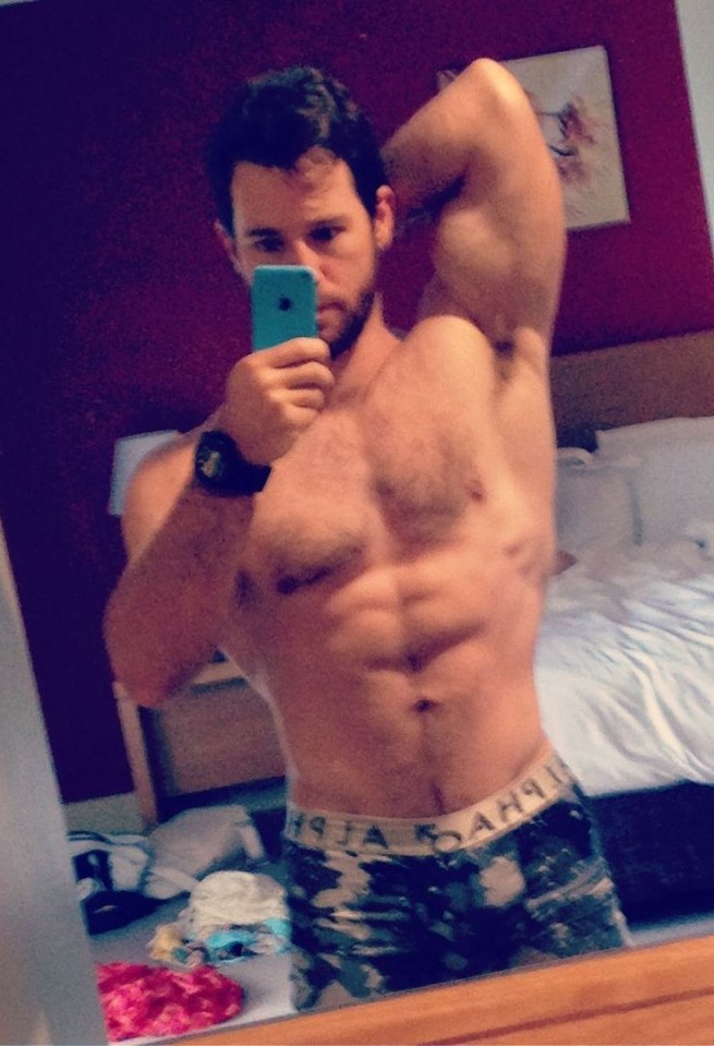 Married At First Sight Australia's Matthew stripped off for this mirror selfie