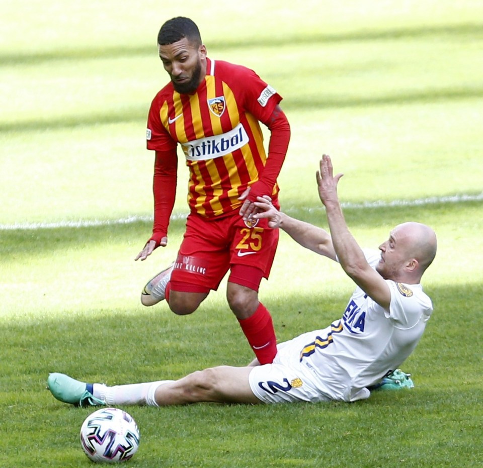 Aaron Lennon was released by Burnley in the summer following a loan spell in Turkey
