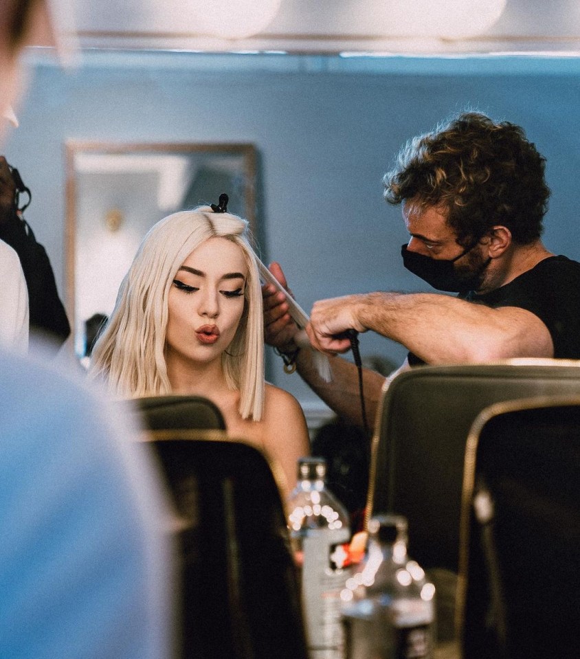 Sweet but Psycho singer Ava appeared on the Jimmy Kimmel show