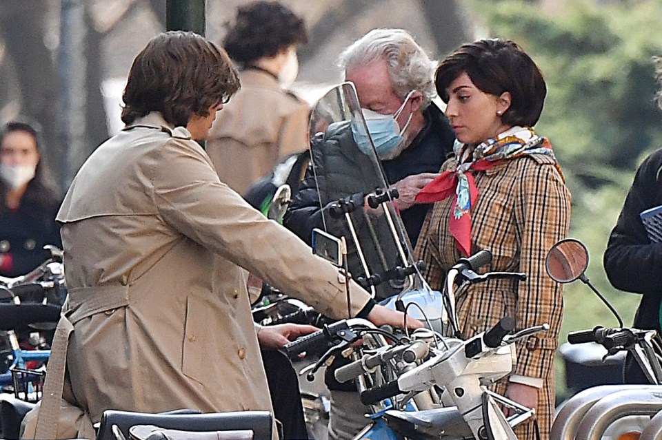 The pair were recently spotted shooting in Milan
