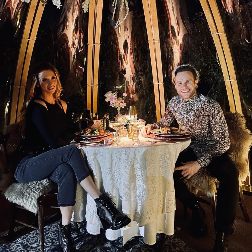 Olly Murs treated girlfriend Amelia on her birthday