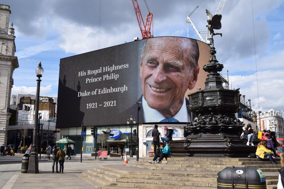 A tribute to Prince Philip displayed on the screens in Piccadilly Circus