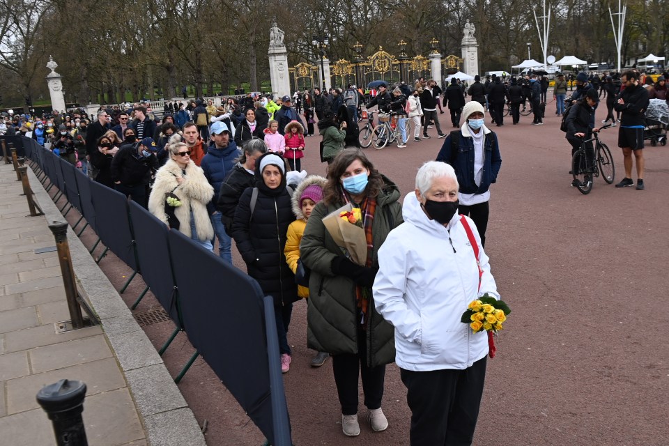 Mourners outside Buckingham Palace today
