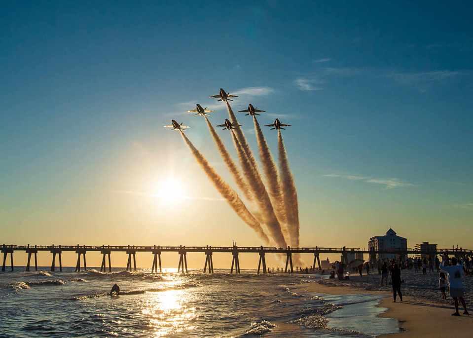 The US Navy Flight Demonstration Squadron, the Blue Angels, conducted the final flight on the F/A-18 A/B/C/D 'Legacy' Hornets