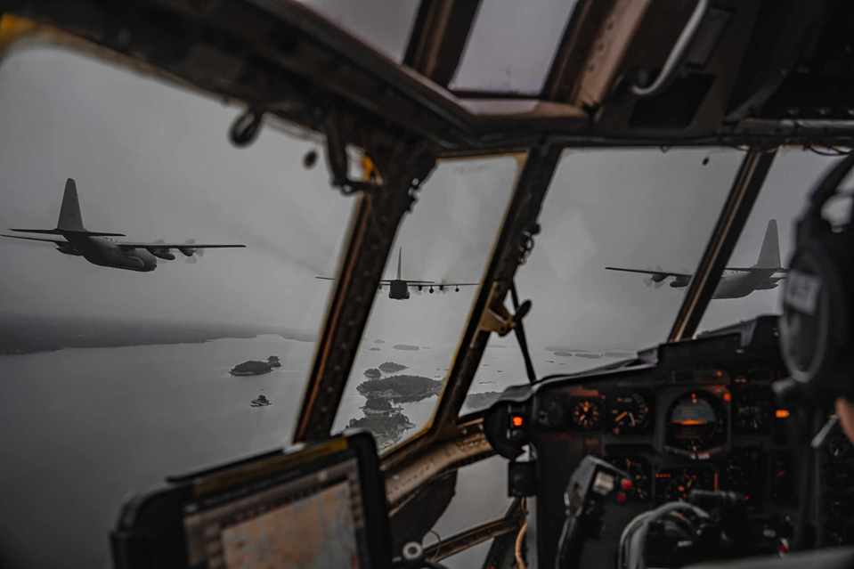 The Swedish air force transportation squadron during formation flight training with C130 (Hercules)