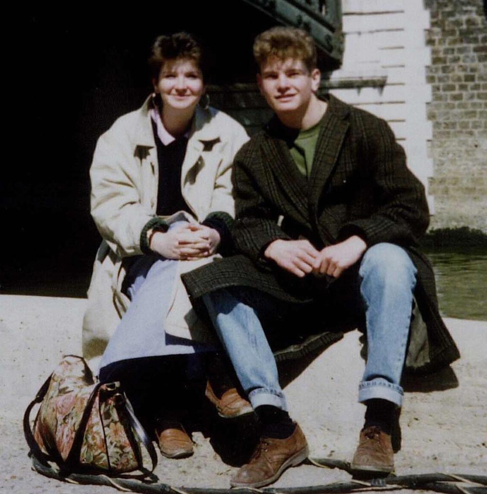 Joanna and her brother in Paris in 1990