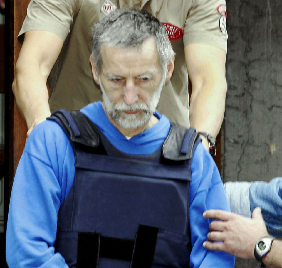 Michel Fourniret about leave police headquarters in Dinant in 2004