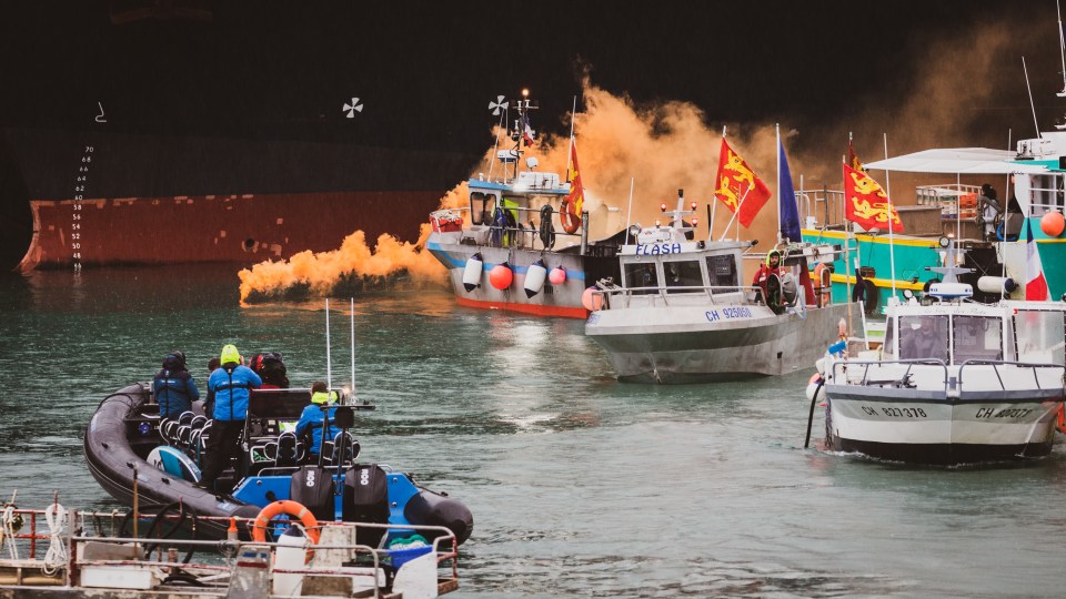 French fisherman blockaded the port at Jersey today