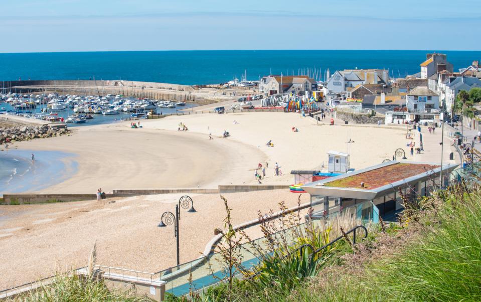 The hot weather in the UK is set to continue for the first two weeks of June