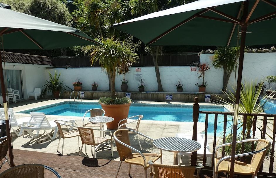 Enjoy the Mediterranean vibes at this pool