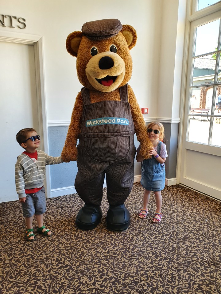 Poppy and Lucas were lucky enough to meet the park’s popular honey-loving mascot Wicky Bear