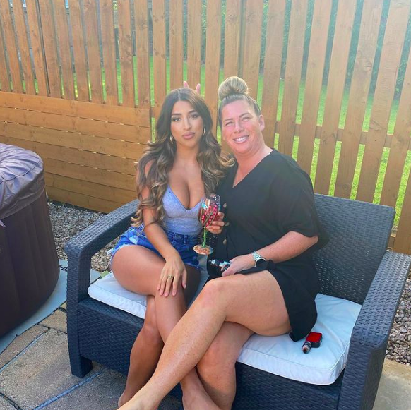 Shannon's mum is English while her dad is of Indian heritage