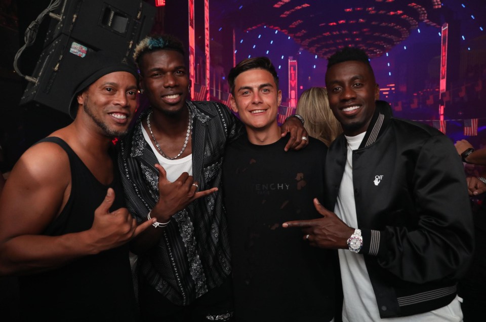 Former Juventus pals Paulo Dybala and Blaise Matuidi posed for photos