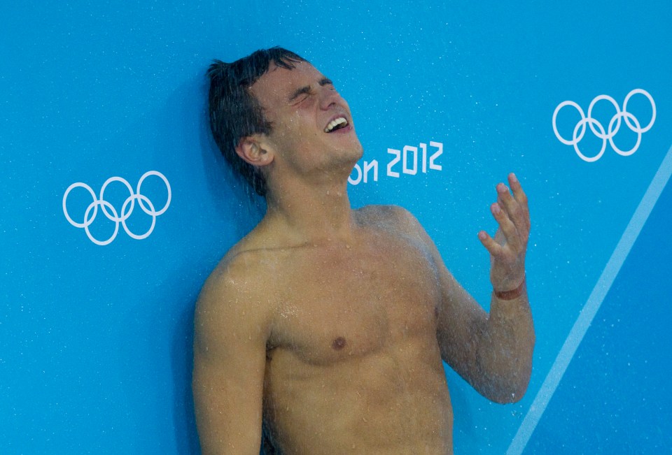 Tom Daley rinses off after a dive at London 2012
