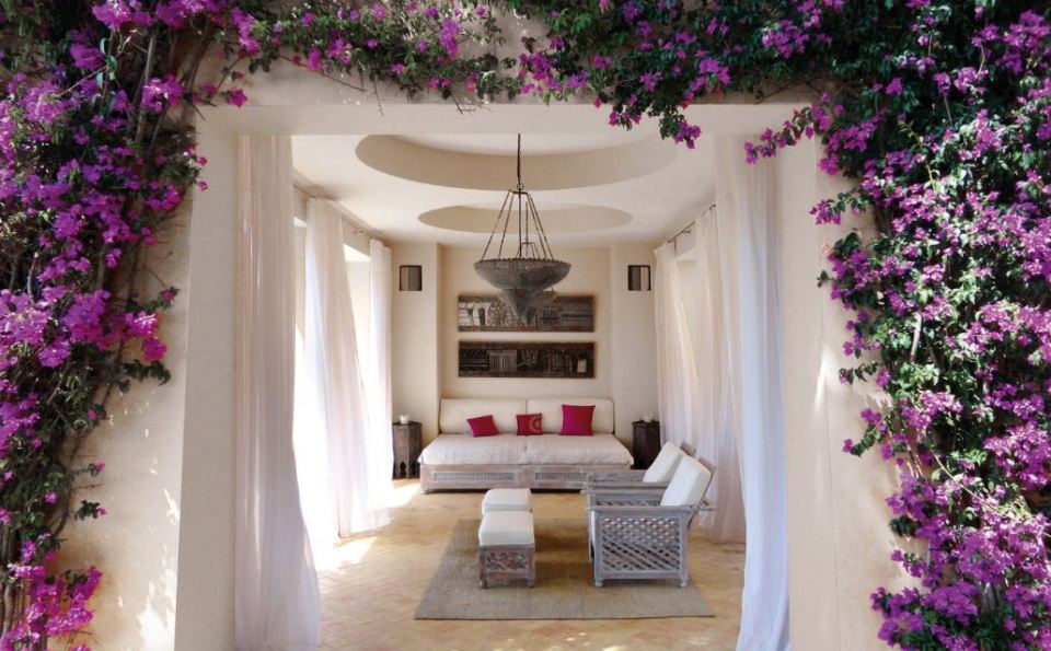 Ronaldo is splashing out a whopping £10k-a-night to stay at the luxury resort