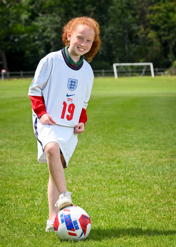 Belle thinks Mount might have recognised her red hair in the Wembley crowd as she held a banner bearing his name