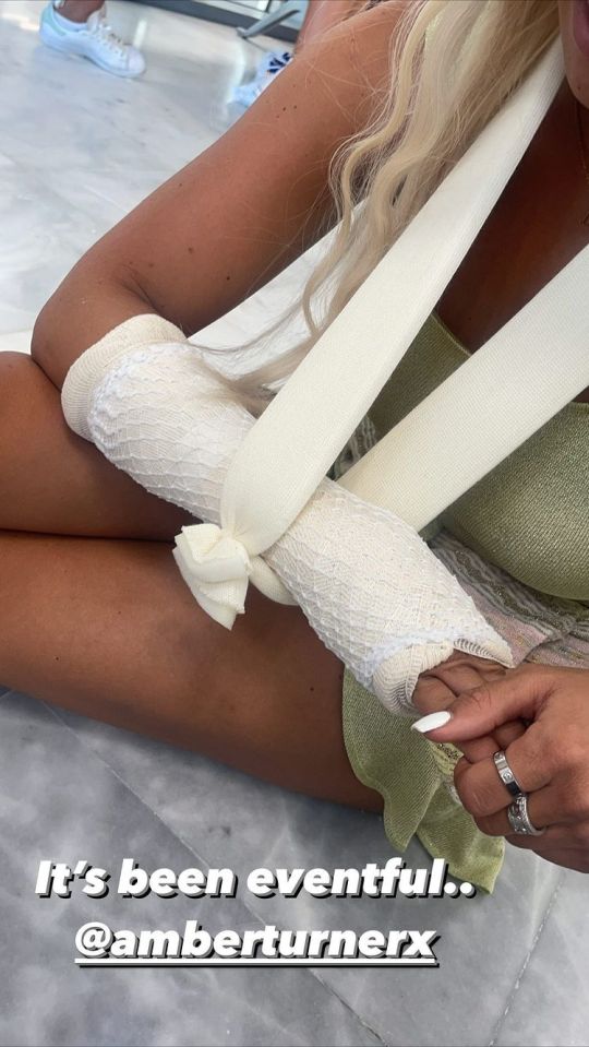 The reality star now has her arm in a sling