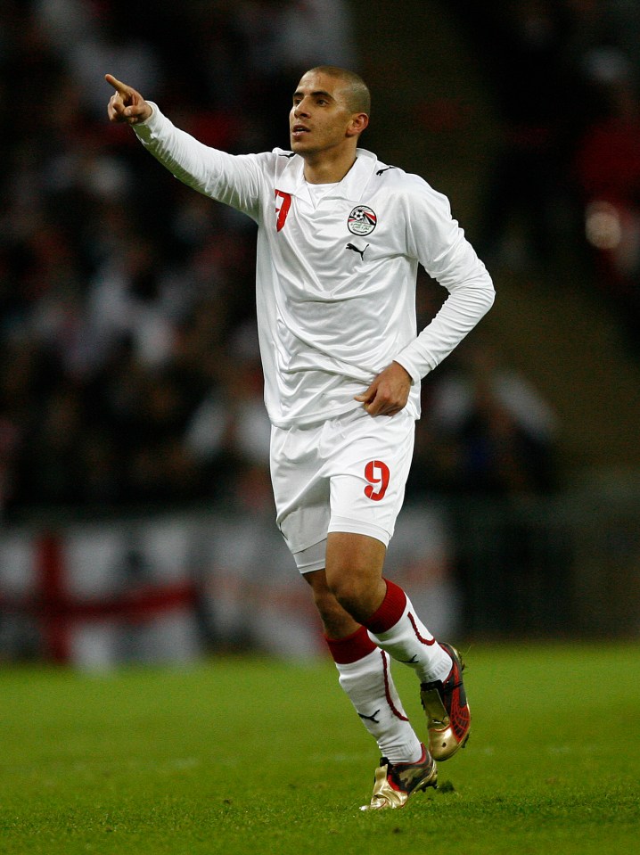  Mohamed Zidan celebrates his goal against England
