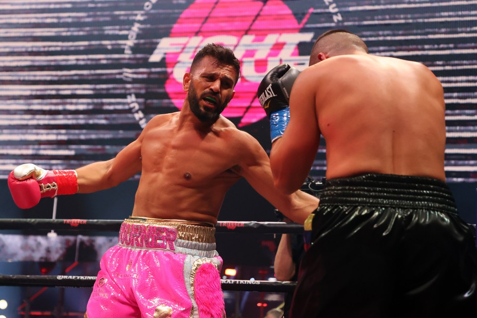  Fournier battered musician Reykon last time out - Haye should proved a sterner test