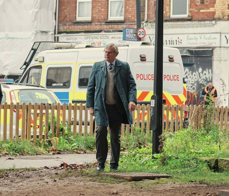 Martin Clunes once again plays detective Colin Sutton who is on the hunt for a serial rapist