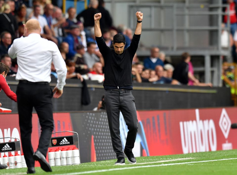 Mikel Arteta celebrates at the full time whistle