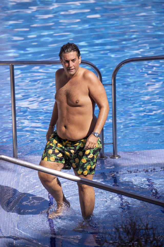 James Argent looked unrecognisable as he went for a swim after his impressive seven stone weight loss