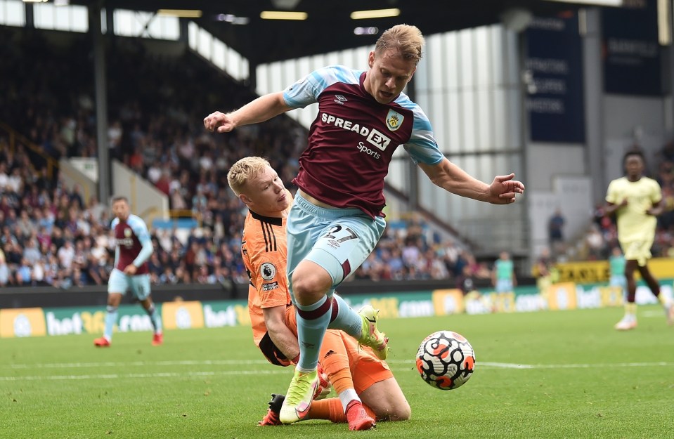 Aaron Ramsdale brought down Matej Vydra - but the VAR overturned the penalty