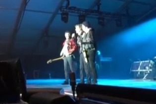 Mick shared a video of his tribute on social media