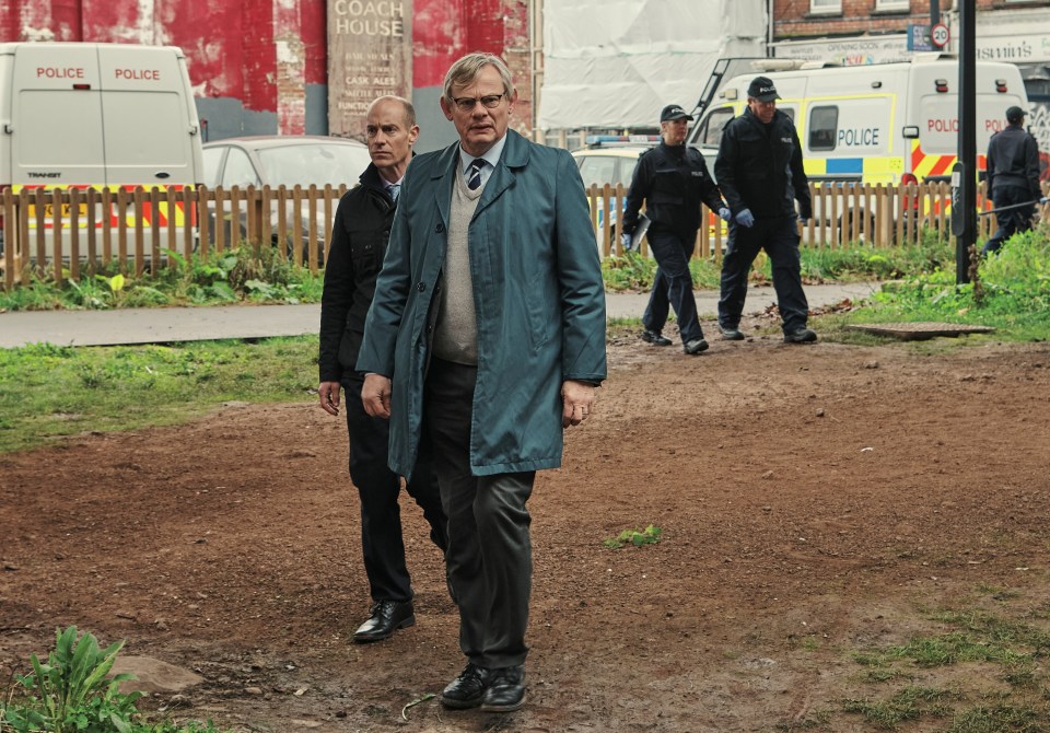 Martin Clunes is playing the Colin Sutton, the cop who ended the Night Stalker's reign of terror, in ITV drama Manhunt II