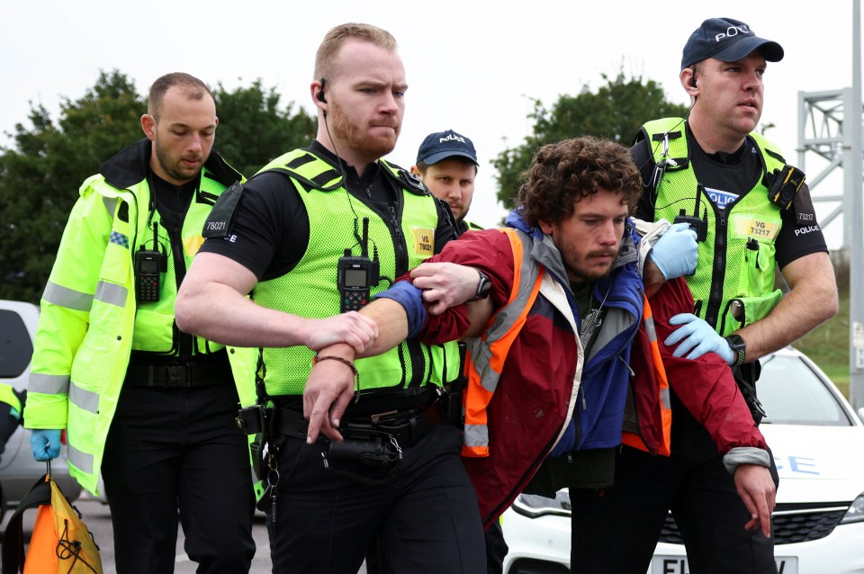 A mob of Insulate Britain activists have blocked the M25