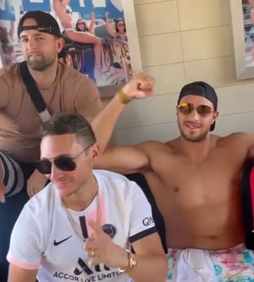 Tommy Fury was ringside to watch his brother's epic win