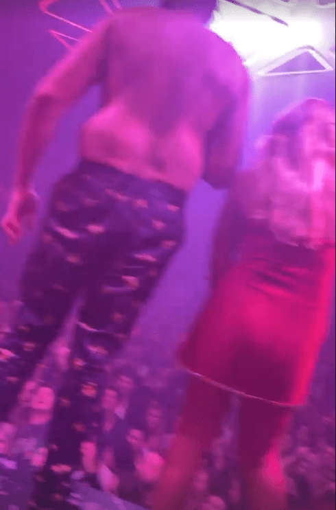 Soon Fury's whole entourage was up on stage dancing
