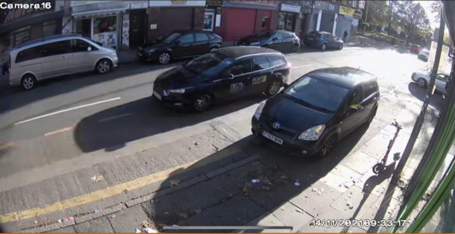 The footage shows David’s black Ford Focus estate travelling along Sefton Park Rd – a bustling street filled with small shops, restaurants and takeaways