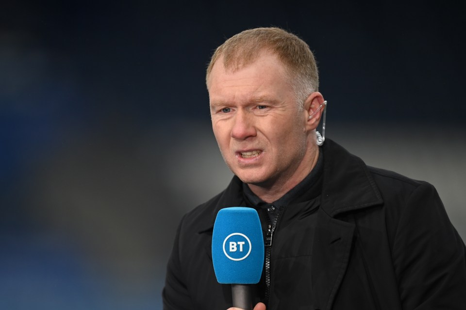 Paul Scholes wants CR7 to return to the starting XI
