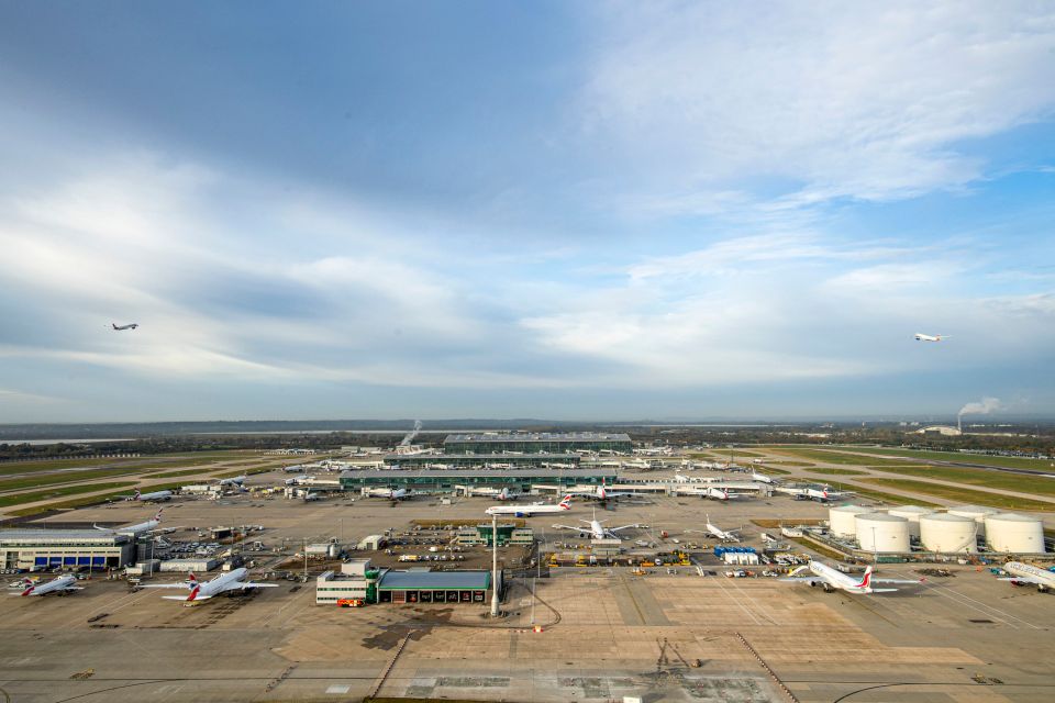 The BA and Virgin Atlantic flights taking off at the same time this morning