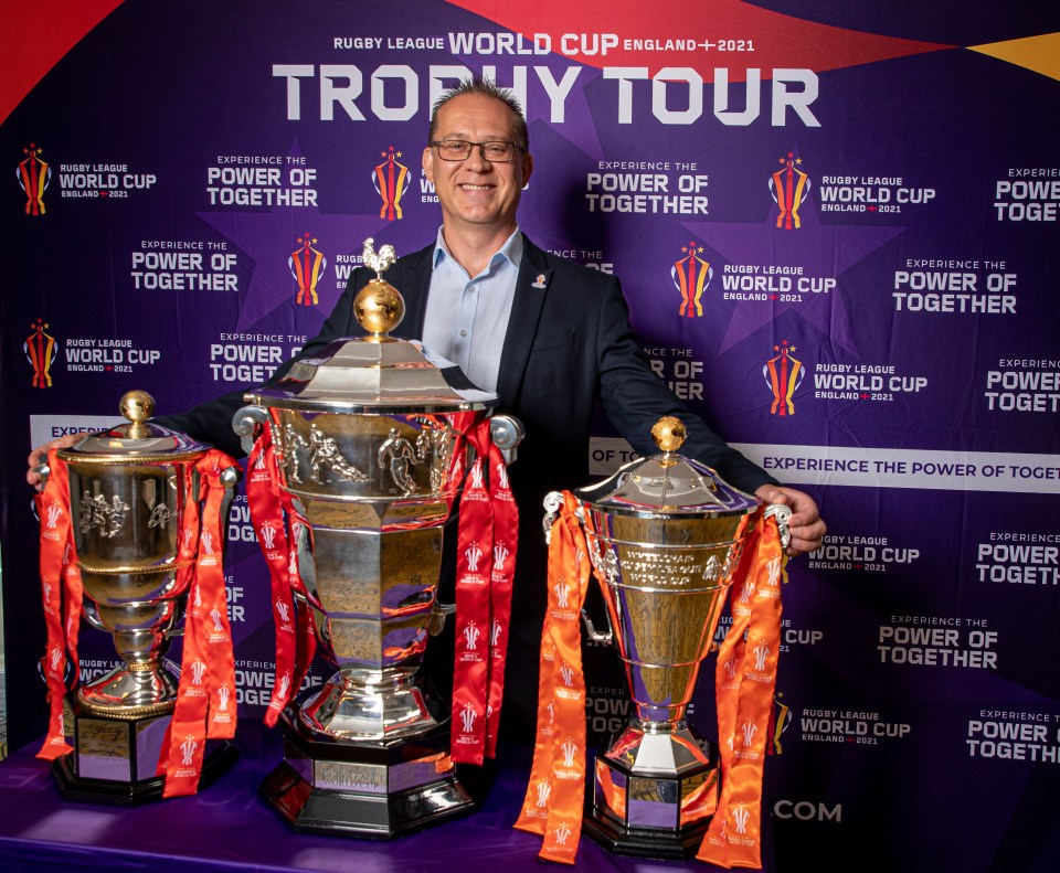  World Cup boss Jon Dutton insists the agreements signed by Australia and New Zealand are legally binding