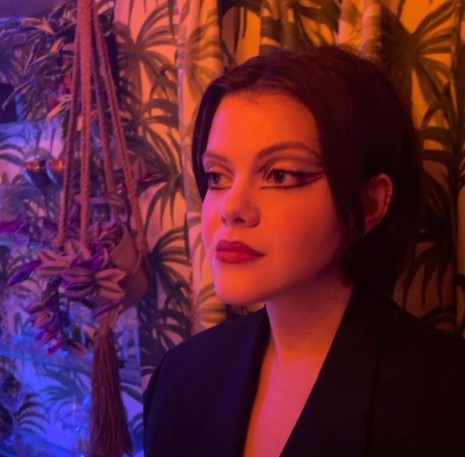 Georgie Henley with dramatic eye makeup.