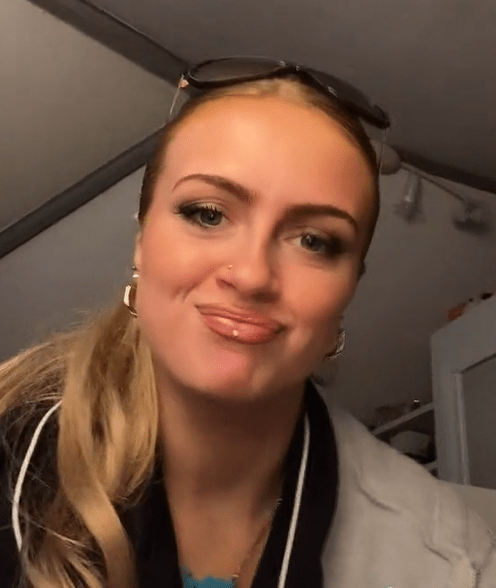 Maisie has a new piercing in a TikTok video