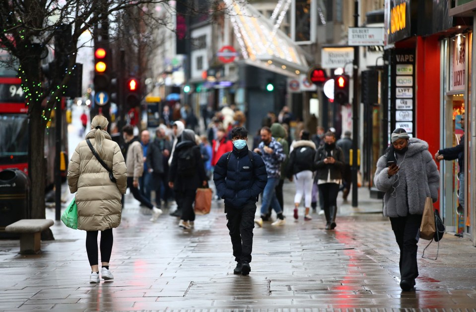 Covid self-isolation rules should be SCRAPPED by Easter, a top doc has claimed. Brits are seen out in their droves in London