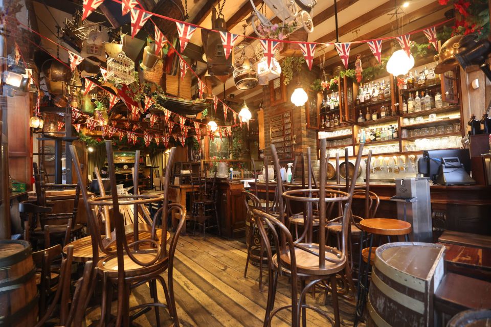 Pub bosses are suffering huge cancellations because of Covid advice